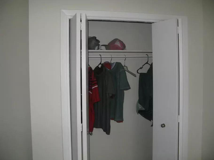 Private Rooms 5 Min Finch West Subway - York University 토론토 외부 사진